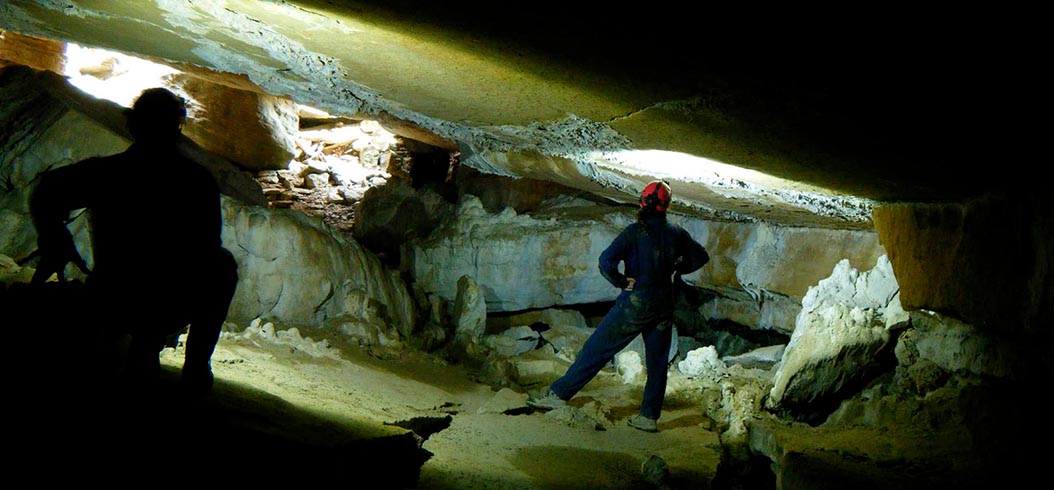 Espeleología en Pirineos