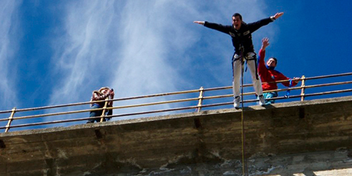 Saltos de puenting en Madrid. ADRENALINA, VALOR, EMOCIÓN