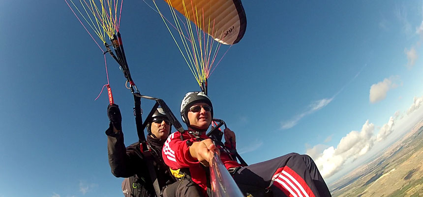 Vuelo en parapente biplaza en Madrid